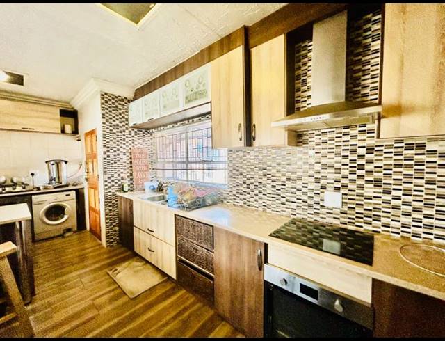 4 BEDROOM HOUSE FOR SALE IN VANDERBIJLPARK CE 3